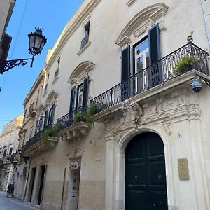 Palazzo Rollo 2*, Lecce Itália