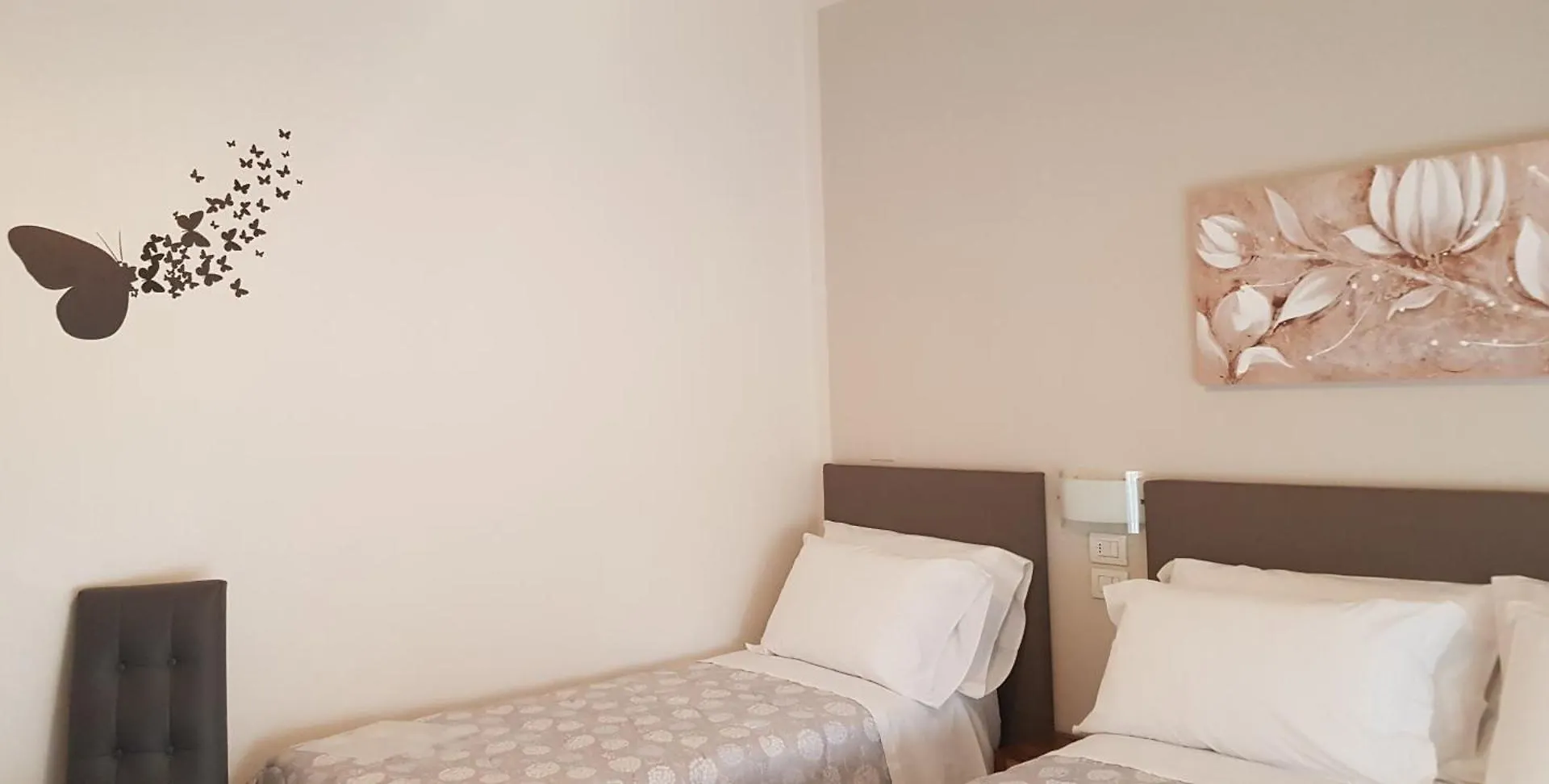 Hotel Margherita Meuble Sirmione 0*,  Italy
